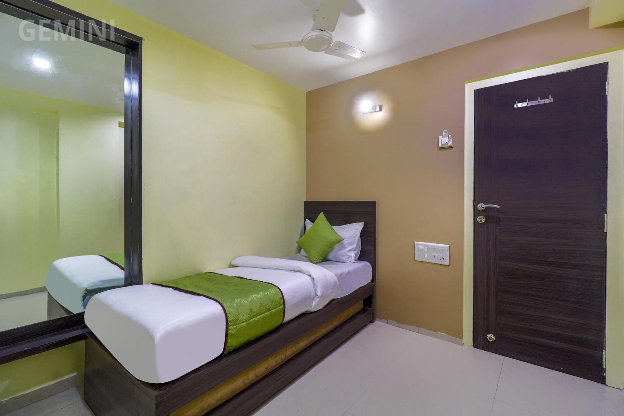 Hotel Gemini Mumbai Exteriör bild