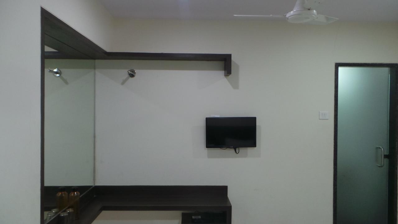 Hotel Gemini Mumbai Exteriör bild