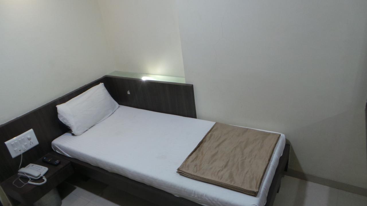 Hotel Gemini Mumbai Exteriör bild